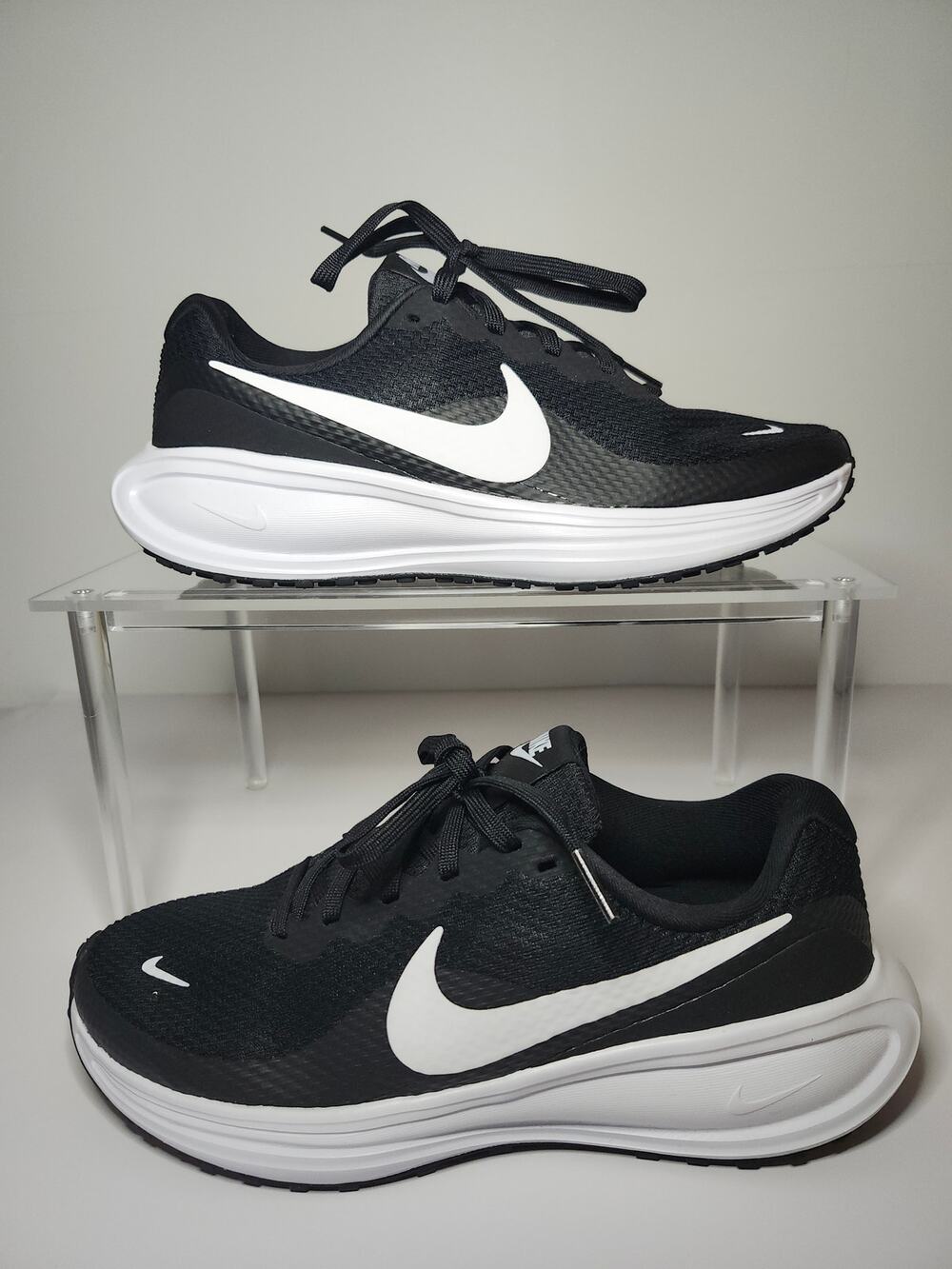 Nike Women's Revolution 8 Running Sneakers Trainers Jet Black White Sz 8 Mesh